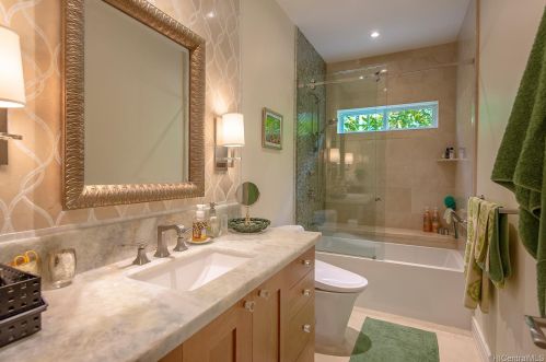 445 Maono Loop, Honolulu HI  96821-2526 exterior