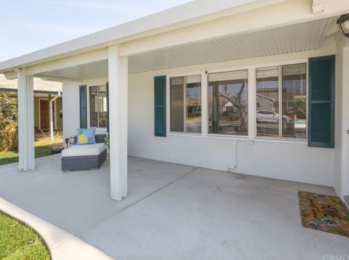 14608 Fonthill Ave, Hawthorne, CA 90250-8460