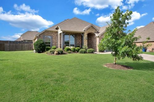 1003 Seminole Ln, Greenville, TX 75402-7724