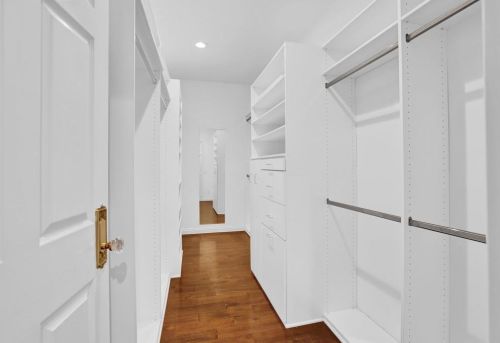 1156 Sugarbush Dr, Vista CA 92084-7464 exterior