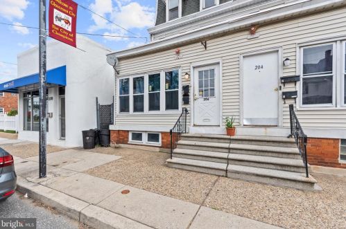 206 Broadway, Gloucester, NJ 08030-1103