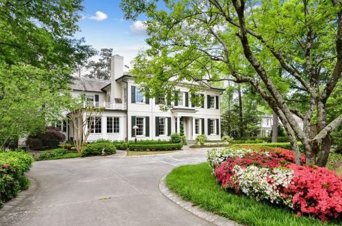 62 Brookhaven Dr, Atlanta GA  30319-1143 exterior