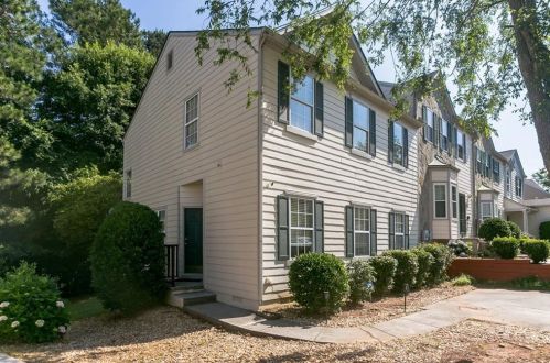 2559 Summit Cove Dr, Duluth, GA 30097-7973
