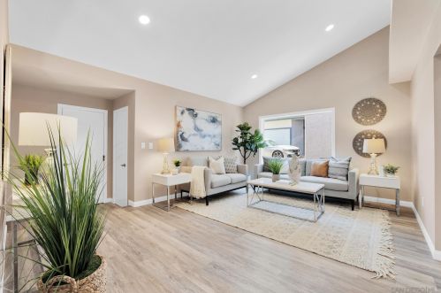 8466 Happy Way, El Cajon, CA 92021-2089