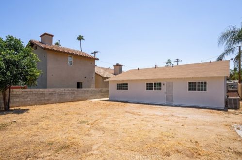 7415 Lincoln Ave, Riverside CA  92504-4623 exterior