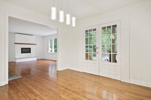 1678 Bridgeport Dr, Atlanta GA  30318-3332 exterior