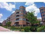 305 Smith Ct, Edgewater, NJ 07020-1659