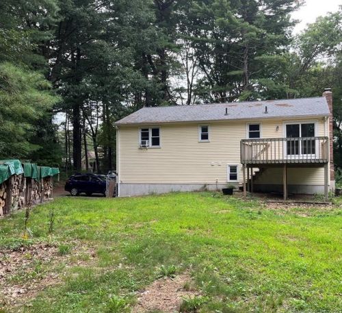 413 Dunham St, Southington CT  06489-1216 exterior