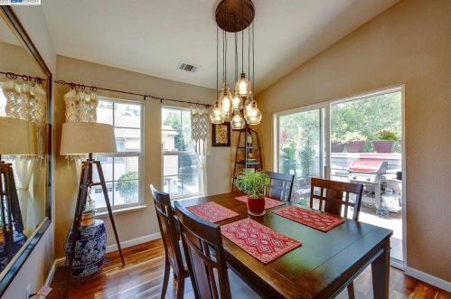 7395 Dalmally Ln, Pleasanton, CA 94568-5502