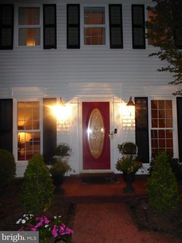 3466 Grambell Ct, Woodbridge, VA 22192-1729