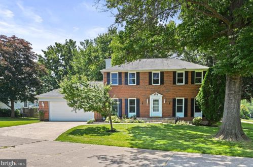 12493 Marstan Moor Ln, Herndon, VA 20171-2512