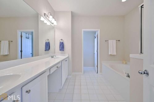 3512 Henderson Reserve, Atlanta GA  30341-6055 exterior