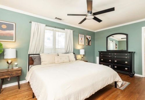 232 Holtzclaw St, Atlanta GA  30316-1414 exterior