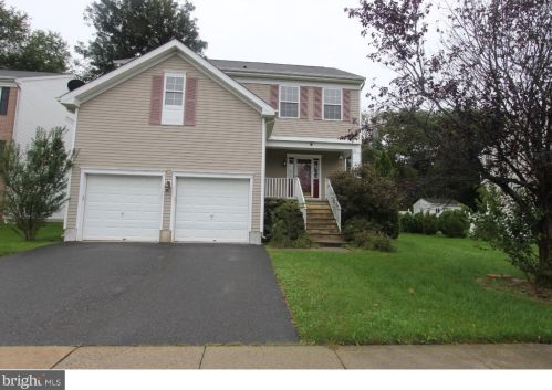 27 Lincoln Dr, Columbus NJ  08022-2333 exterior
