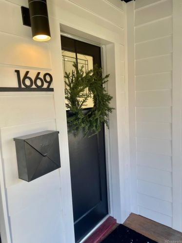 1669 Dallas St, Denver, CO 80010-2016