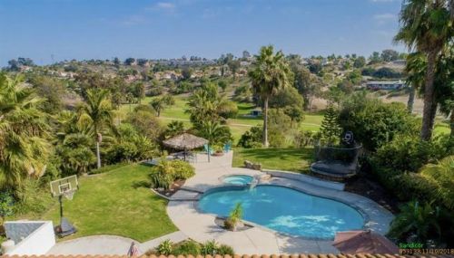 2397 Carriage Cir, Oceanside, CA 92056-3605