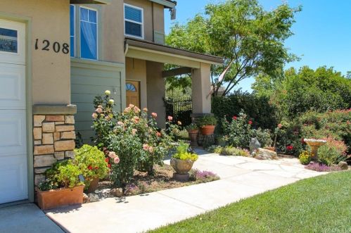 1208 Echo Ct, Lake Nacimiento, CA 93446-4035