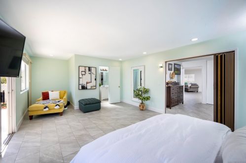 3547 Mira Pacific Dr, Oceanside CA  92056-3933 exterior