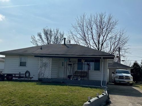 2745 Van Buren Ave, Springfield, OH 45505-2746