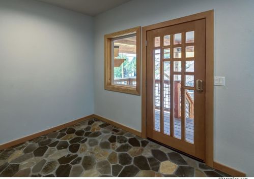 11844 Highland Ave, Truckee CA  96161-1710 exterior