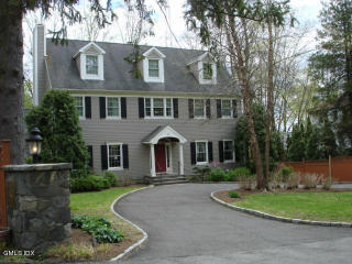 82 Brookside Dr, Greenwich CT  06831-5345 exterior