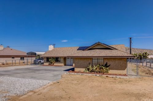 57796 Joshua Ln, Yucca Valley, CA 92284-4468