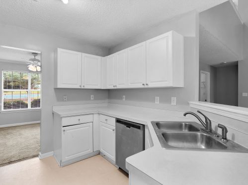 718 Old Stone Ct, Stockbridge GA  30281-7616 exterior