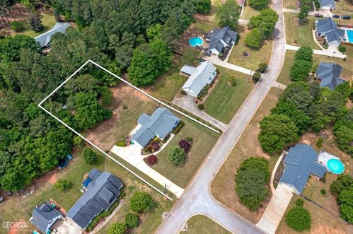 411 Stuarts Ln, Locust Grove, GA 30248-2790