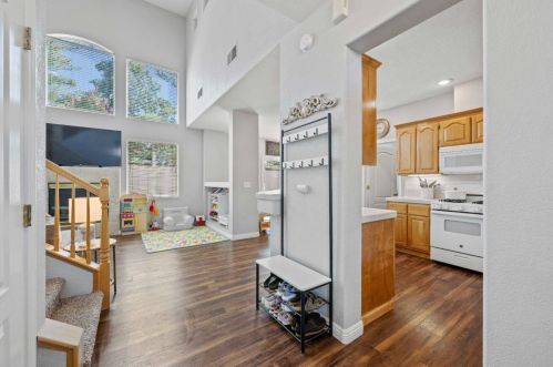 260 Marsalla Dr, Folsom CA  95630-7201 exterior