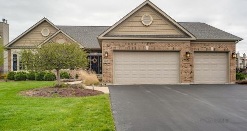 1128 Beachwood Ct, Antioch, IL 60002-2835