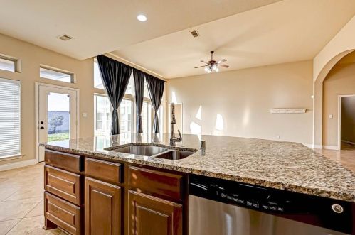 1813 Callaway Cove Ct, Richmond TX 77471-6664 exterior