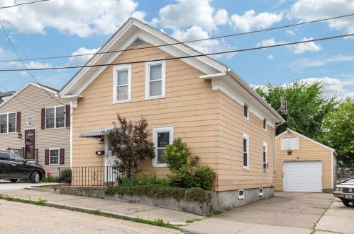 12 Eva St, Providence, RI 02908-2430