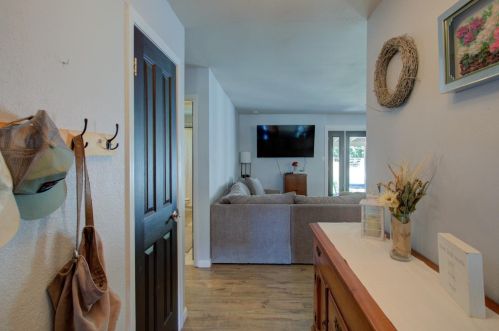 2301 Evelle Ln, Turlock, CA 95380-6155