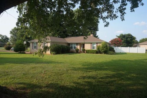 2751 Crosswoods Dr, Murfreesboro, TN 37129-3207