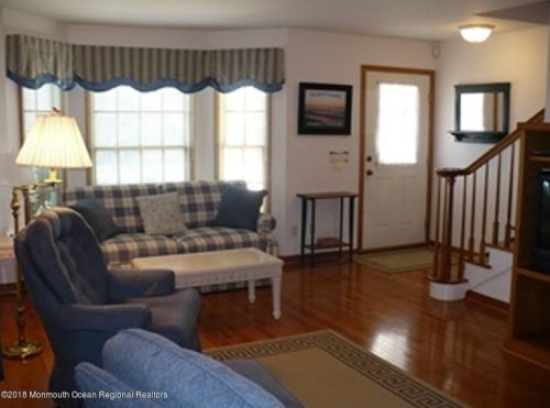 417 Main Ave, Point Pleasant Beach, NJ 08742-4737
