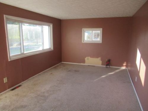 11578 Colerain Ave, Cincinnati, OH 45252-1407