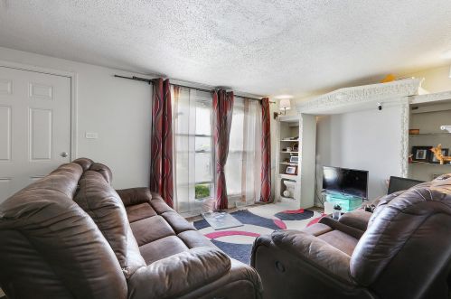 16353 Plymouth Dr, Dixmoor, IL