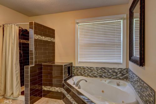 122 Arbor Cove Way, Stockbridge GA  30281-6443 exterior