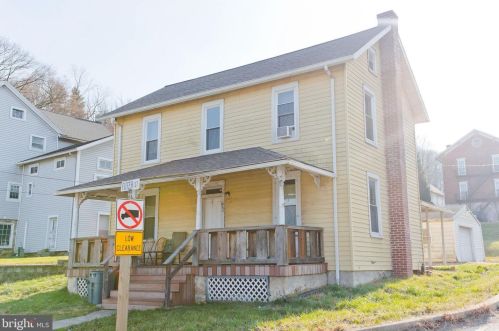 863 Route 41, Gap PA  17527-9480 exterior