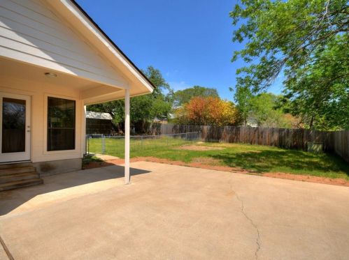 8302 Farmington Ct, Austin TX  78736-1744 exterior