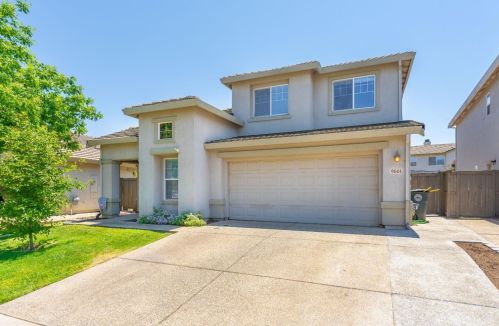 9661 Flame Tokay Way, Elk Grove, CA 95624-4702