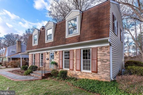 8414 Briar Creek Dr, Annandale, VA 22003-4546