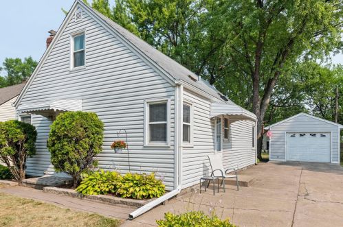 249 Arion St, Saint Paul MN  55118-1549 exterior