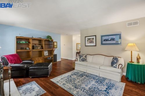 422 Devon Ct, San Ramon, CA 94583-3705