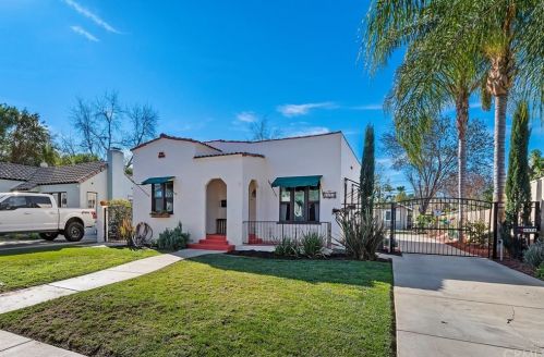 4474 Elmwood Ct, Riverside, CA 92506-1113