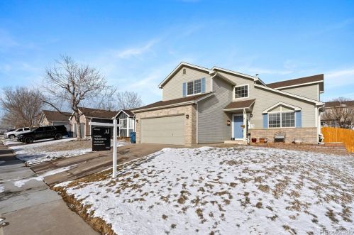 5294 Nepal Way, Aurora, CO 80015-6442