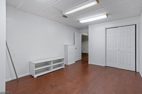 23 Grant Way, Princeton NJ  08540-1667 exterior