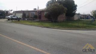 1452 22nd Ave, Delano, CA 93215-1106