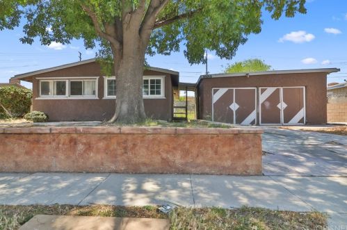 1020 Dennis Ave, Simi Valley CA  93065-3224 exterior