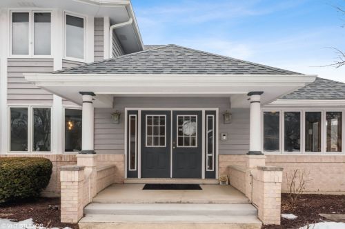 623 Steamboat Rd, Naperville, IL 60565-5327